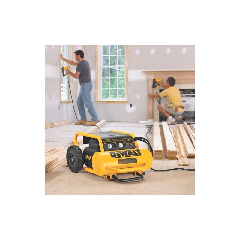 DEWALT | D55146 1.6 HP Continuous, 200 PSI, 4.5 Gallon Compressor