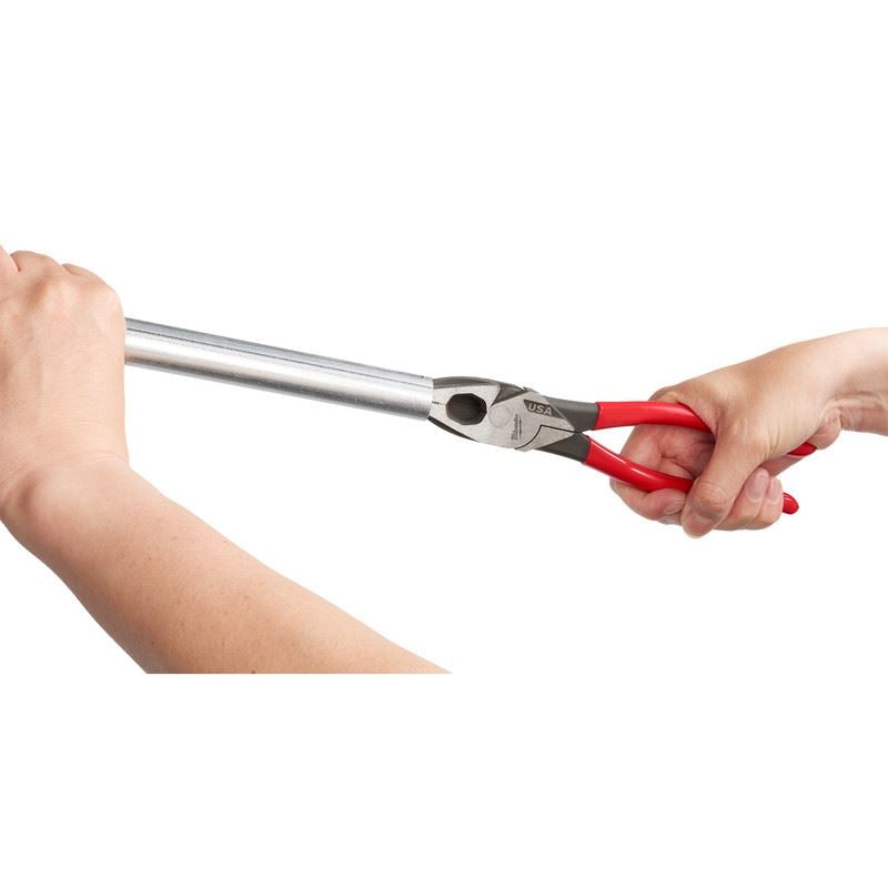 Milwaukee MT500 9in Linemans Dipped Grip Pliers (USA)