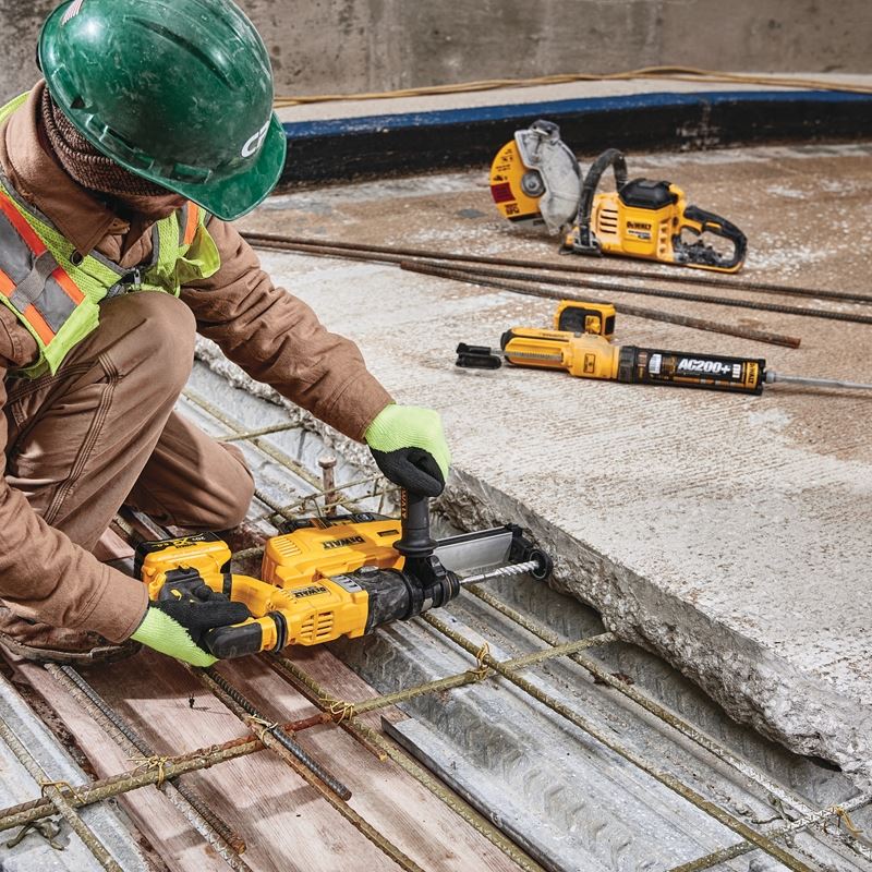 DEWALT DCH263R2DH 20V MAX* XR Brushless 1-1/8 in. SDS Plus D-Handle Rotary Hammer Kit