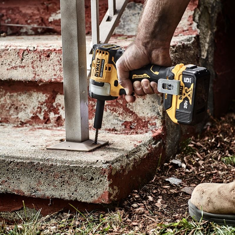 DEWALT DCF911B 20V MAX 1/2in IMPACT WRENCH WITH HOG RING ANVIL (TOOL ONLY)