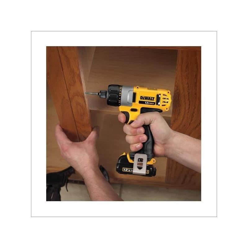 DEWALT | DCF610S2 12V MAX* 1/4" Screwdriver Kit