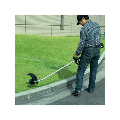 Makita | HRU01ZX2 Cordless Curved Shaft Line Trimmer