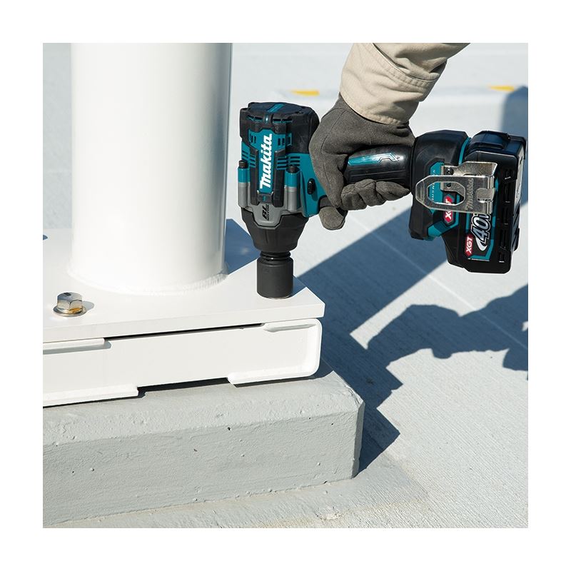Makita TW007GZ 40V MAX XGT 1/2 in Mid-Torque Impact Wrench with Friction Ring
