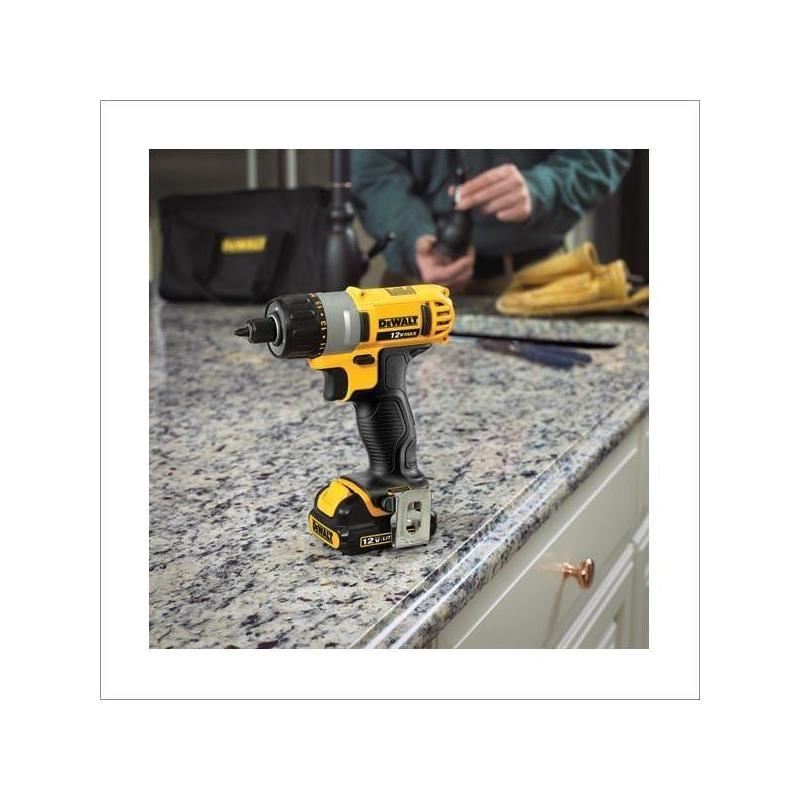 DEWALT | DCF610S2 12V MAX* 1/4" Screwdriver Kit
