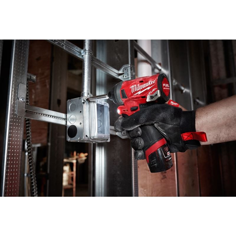 Milwaukee 2553-22 M12 FUEL 1/4" Hex Impact Driver Kit