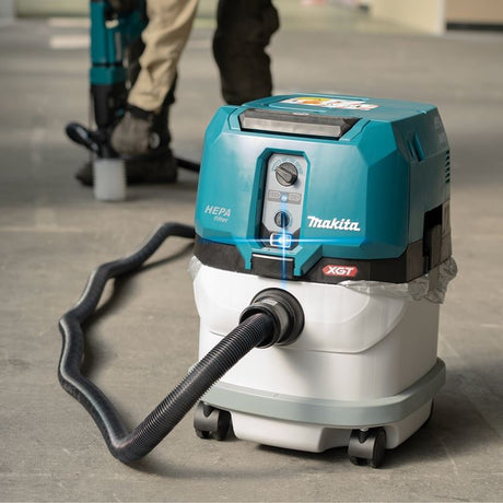 Makita VC004GLZ02 40V max XGT Li-Ion Brushless Cordless 15.0 L (4.0 Gal.) Dry Vacuum Cleaner w/AWS and XPT (Tool Only)