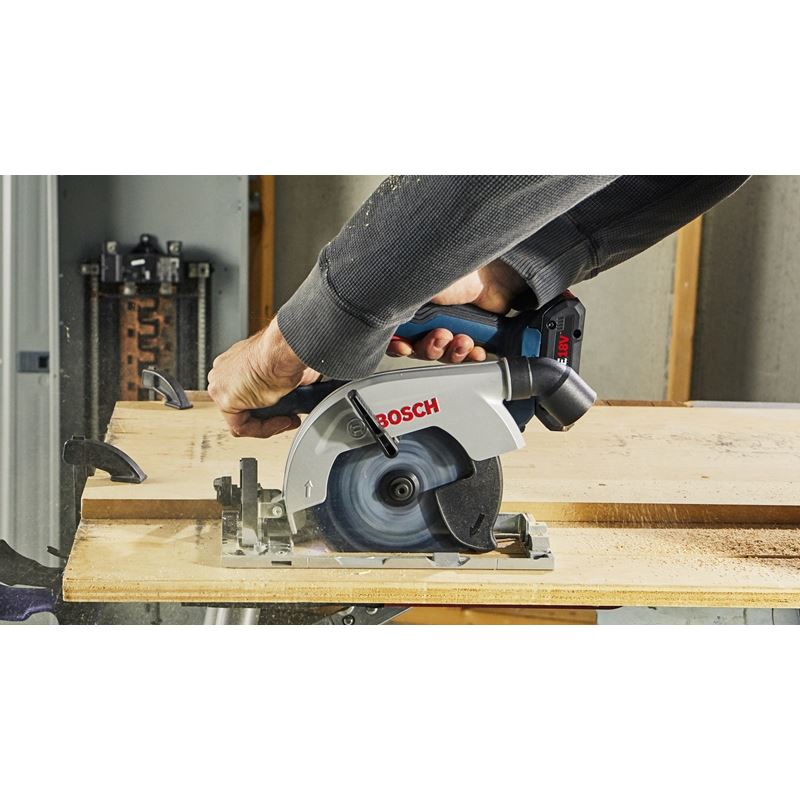 Bosch GKS18V - 22LB25 18V Brushless Blade - Left 6 - 1/2 In. Circular Saw Kit with (2) CORE 18V 4.0 Ah Compact Batteries - Mississauga Hardware Centre IncBOSCHGKS18V-22LB25