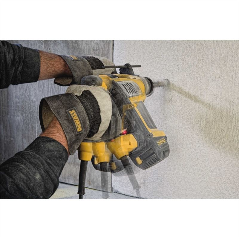 DEWALT D25416K 1 - 1/8" SDS+ Combination Hammer w/SHOCKSÂ® and E - CLUTCH - Mississauga Hardware Centre IncDEWALTD25416K