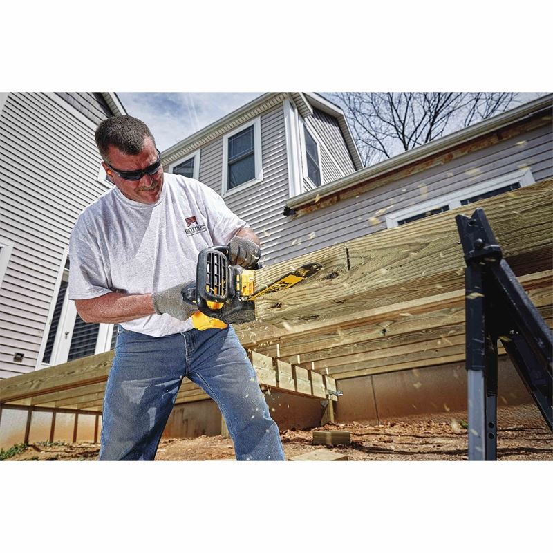 DEWALT DCCS620B 20V MAX* XR Compact 12 in. Cordless Chainsaw (Tool Only) - Mississauga Hardware Centre IncDEWALTDCCS620B