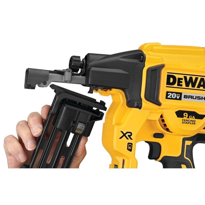 DEWALT DCFS950P2 20V MAX XR 9 GA Cordless Fencing Stapler Kit - Mississauga Hardware Centre IncDEWALTDCFS950P2