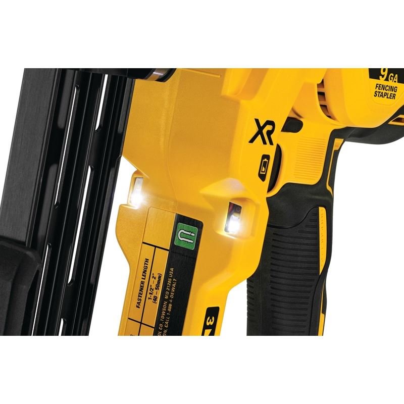 DEWALT DCFS950P2 20V MAX XR 9 GA Cordless Fencing Stapler Kit - Mississauga Hardware Centre IncDEWALTDCFS950P2