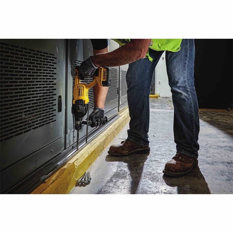 DEWALT DCH133M2 20V Max XR Brushless 1â€ D - Handle Rotary Hammer - Mississauga Hardware Centre IncDEWALTDCH133M2