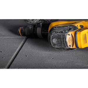 DEWALT DCH832X1 60V MAX Cordless SDS Max Chipping Hammer Kit (15 lb) - Mississauga Hardware Centre IncDEWALTDCH832X1