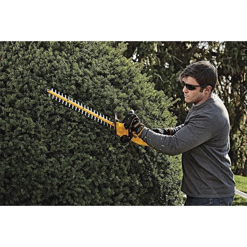 DEWALT DCHT820B 20V MAX* Lithium Ion 22in Hedge Trimmer (Bare) - Mississauga Hardware Centre IncDEWALTDCHT820B