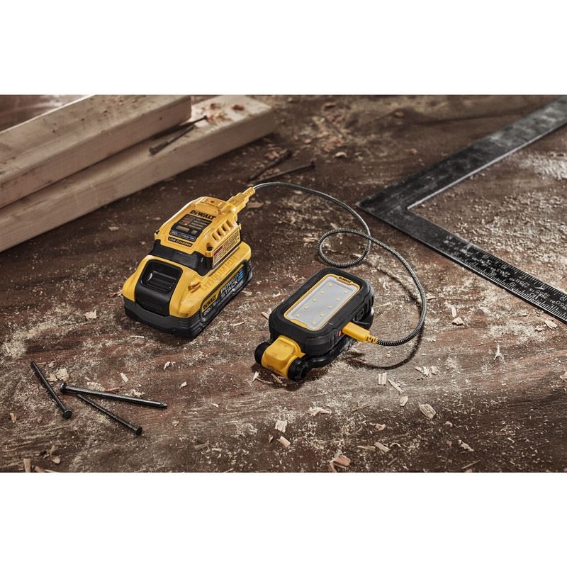 DEWALT DCL182 Rechargeable LED Task Light - Mississauga Hardware Centre IncDEWALTDCL182