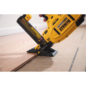 DEWALT DCN682M1 20V MAX* XR 18 GA Cordless Flooring Stapler - Mississauga Hardware Centre IncDEWALTDCN682M1