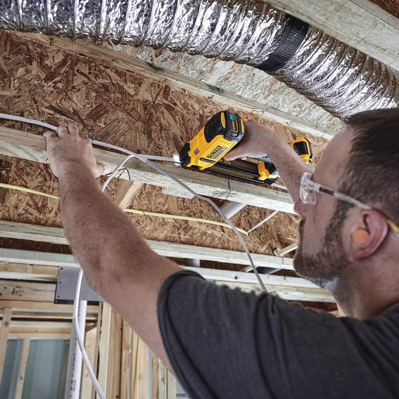 DEWALT DCN701D1 20V MAX CORDLESS CABLE STAPLER KIT - Mississauga Hardware Centre IncDEWALTDCN701D1