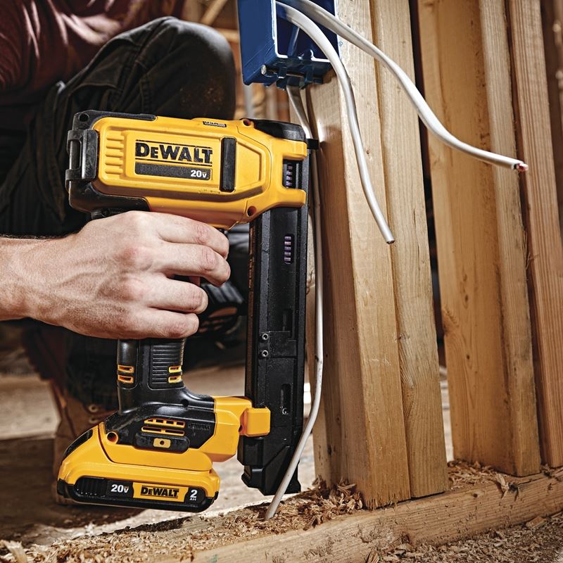DEWALT DCN701D1 20V MAX CORDLESS CABLE STAPLER KIT - Mississauga Hardware Centre IncDEWALTDCN701D1