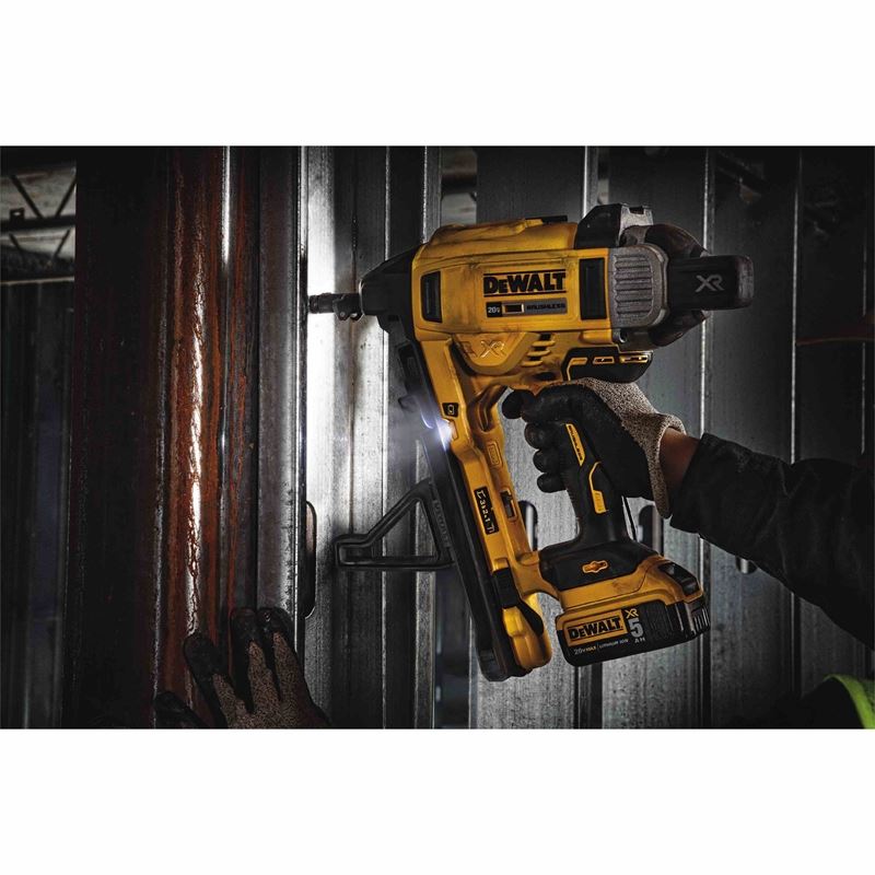 DEWALT DCN891P2 1" Magazine Cordless Concrete Nailer Kit - Mississauga Hardware Centre IncDEWALTDCN891P2