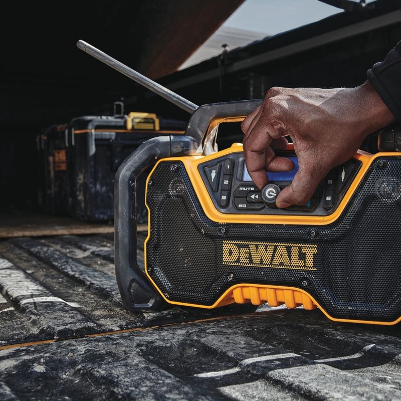 DEWALT DCR028B Radio - 12V/20V MAX BLUETOOTH - Mississauga Hardware Centre IncDEWALTDCR028B