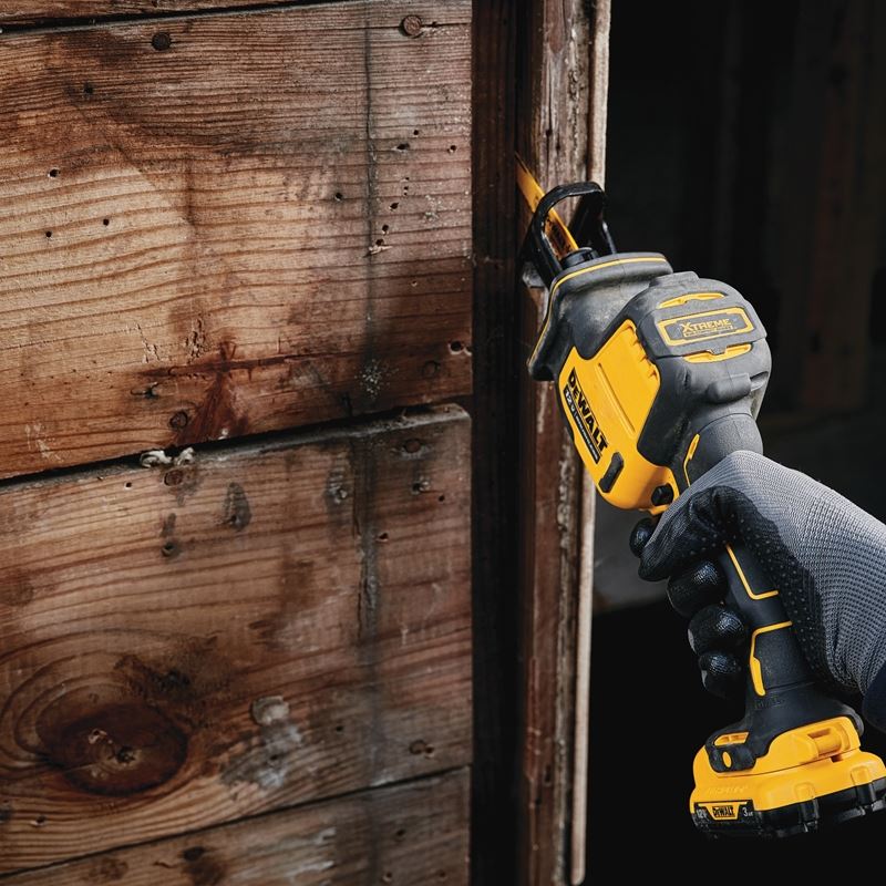 DEWALT DCS312G1 XTREME 12V MAX* Brushless One - Handed Cordless Reciprocating Saw Kit - Mississauga Hardware Centre IncDEWALTDCS312G1