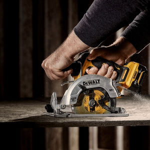 DEWALT DCS512J1 XTREME 12V MAX 5 - 3/8 IN. BRUSHLESS CORDLESS CIRCULAR SAW KIT - Mississauga Hardware Centre IncDEWALTDCS512J1