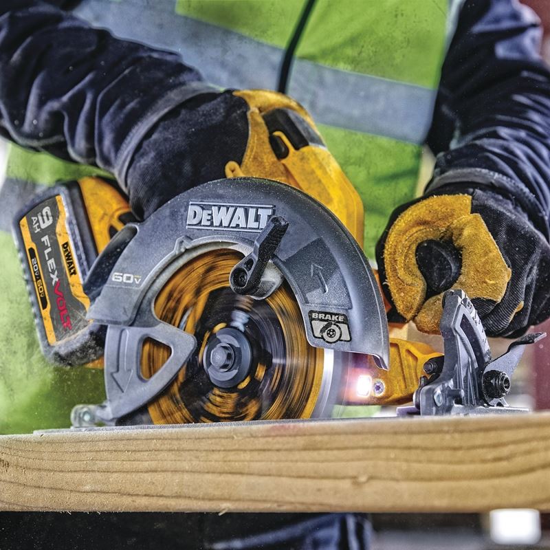 DEWALT DCS578X1 FLEXVOLT 60V MAX BRUSHLESS 7 - 1/4 IN. CORDLESS CIRCULAR SAW WITH BRAKE KIT - Mississauga Hardware Centre IncDEWALTDCS578X1