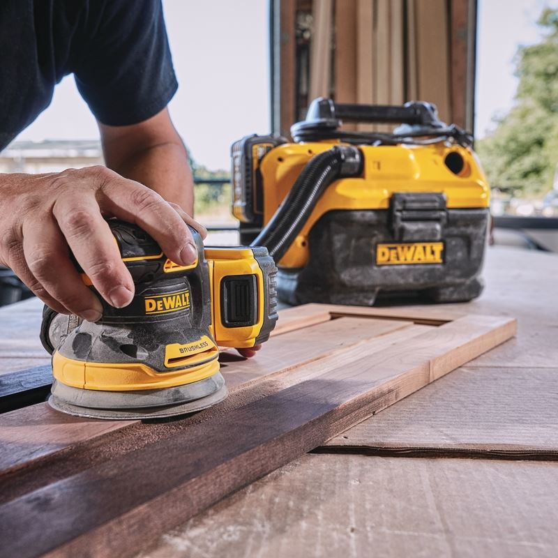 DEWALT DCW210P1 20V MAX* XR Brushless 5 in. Cordless Variable Speed Random Orbital Sander Kit (5.0 Ah Battery) - Mississauga Hardware Centre IncDEWALTDCW210P1