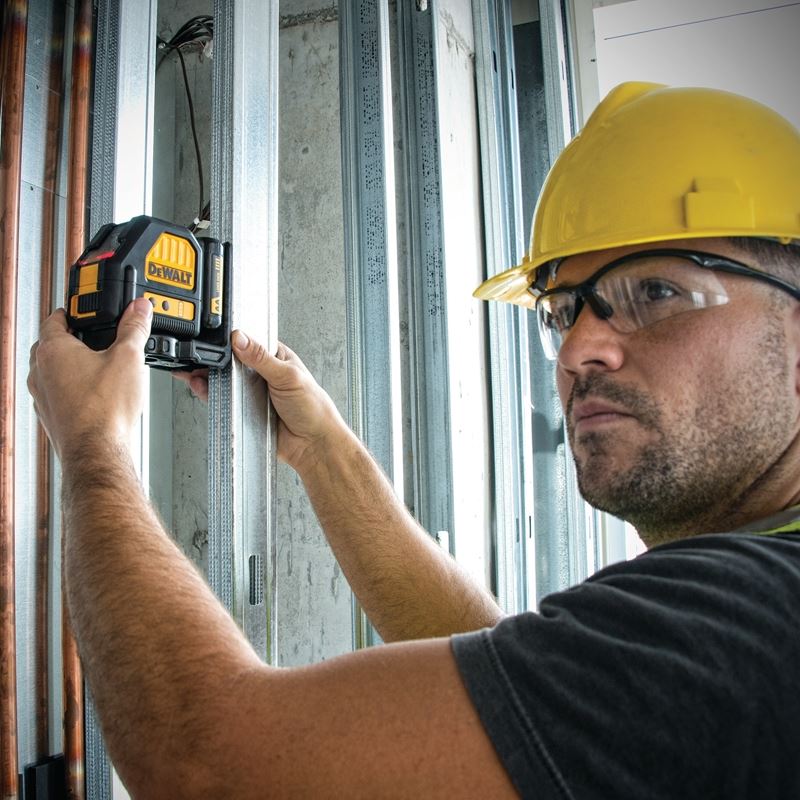 DEWALT DW088LR 12V MAX COMPATIBLE RED CROSS LINE LASER - Mississauga Hardware Centre IncDEWALTDW088LR