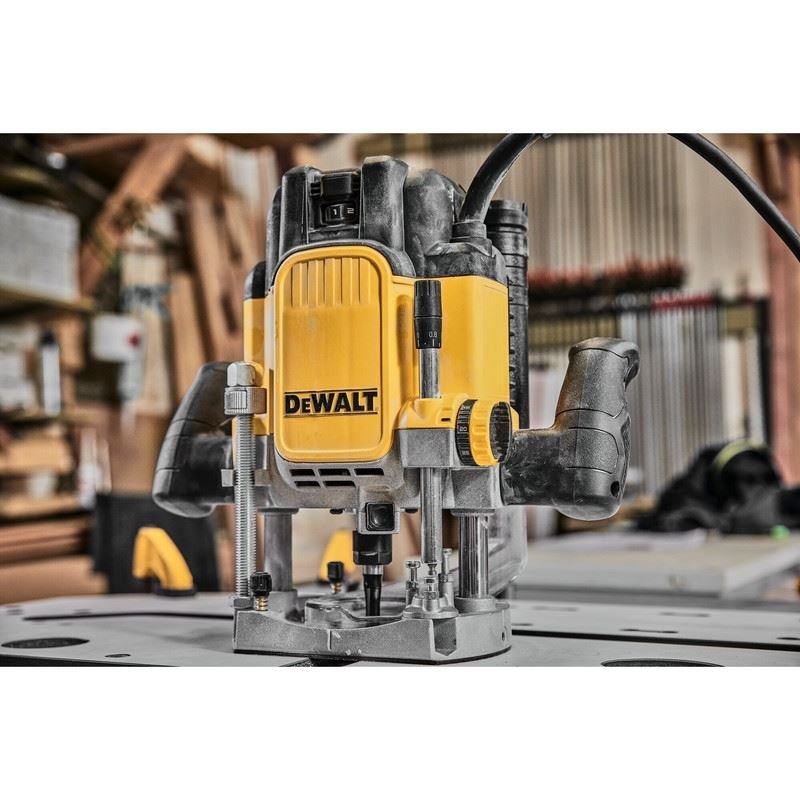 DEWALT DWE625 3 Peak HP Electronic Variable Speed Plunge Router - Mississauga Hardware Centre IncDEWALTDWE625
