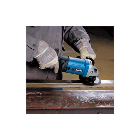 Makita | 9016DB 6" Angle Grinder - Mississauga Hardware Centre IncMakita9016DB