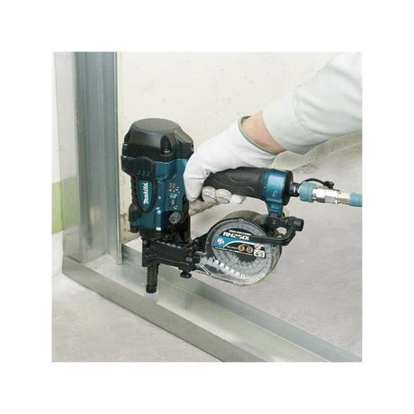 Makita | AN250HC 1" High Pressure Coil Concrete Nailer - Mississauga Hardware Centre IncMakitaAN250HC