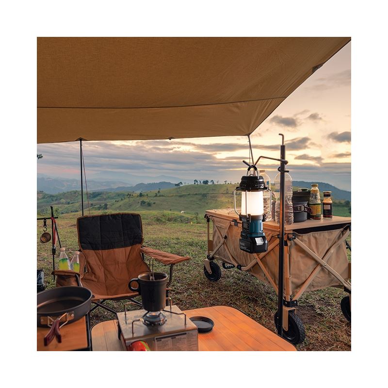 Makita DMR057 18V LXT Cordless Lantern Radio w/Bluetooth, XPT and Flashlight (Tool Only) - Mississauga Hardware Centre IncMakitaDMR057