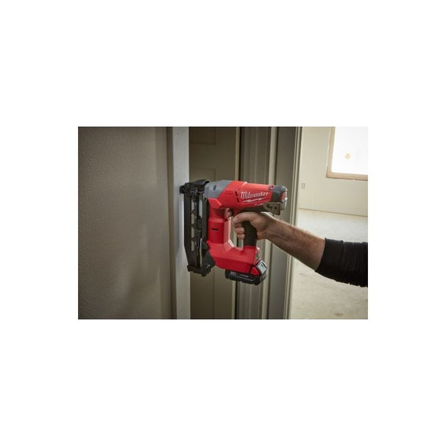 Milwaukee 2741 - 21CT M18 FUEL 16ga Straight Finish Nailer Kit - Mississauga Hardware Centre IncMilwaukee2741-21CT