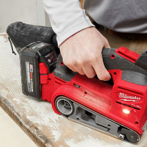 Milwaukee 2832 - 20 M18 Fuel Belt Sander - Mississauga Hardware Centre Inc