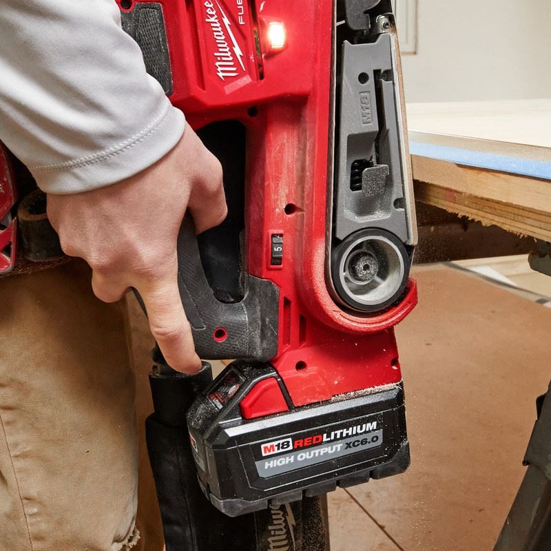 Milwaukee 2832 - 20 M18 Fuel Belt Sander - Mississauga Hardware Centre Inc