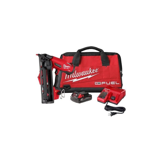 Milwaukee 2841 - 21CT M18 FUEL 16 Gauge Angled Finish Nailer Kit - Mississauga Hardware Centre Inc