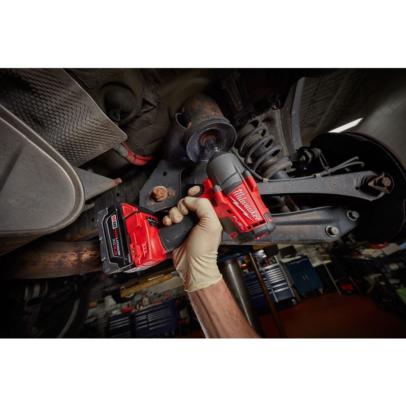 Milwaukee 2861 - 20 M18 FUEL 1/2" Mid - Torque Impact Wrench with Friction Ring (Tool Only) - Mississauga Hardware Centre IncMilwaukee2861-20