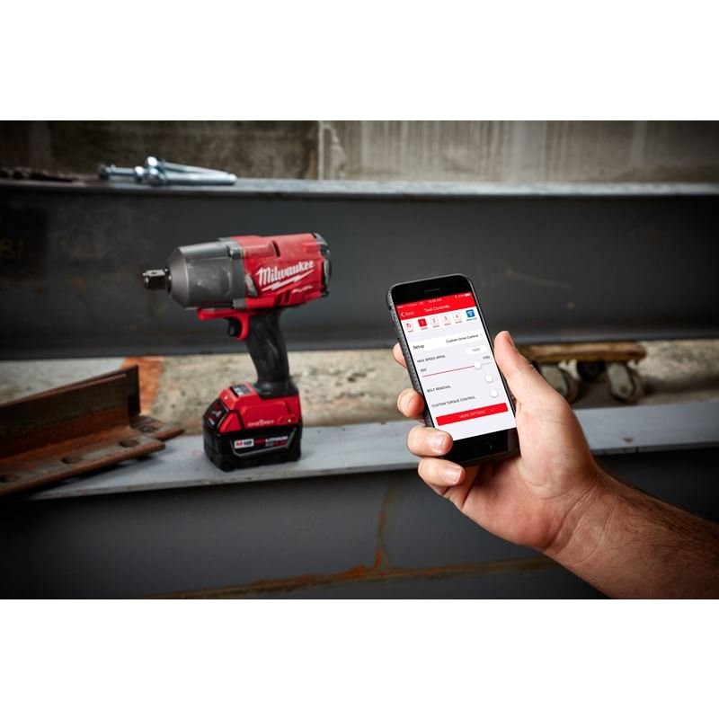 Milwaukee 2864 - 22 3/4 inch High Torque Impact Wrench Kit - Mississauga Hardware Centre IncMilwaukee2864-22