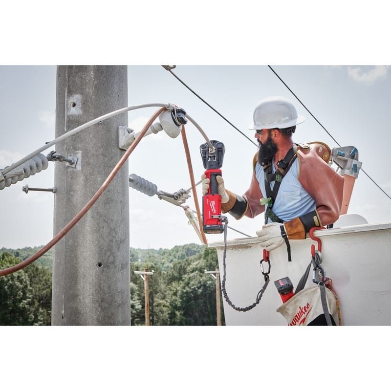 Milwaukee 2878 - 22 M18 FORCE LOGIC 12T Latched Linear Crimper - Mississauga Hardware Centre Inc