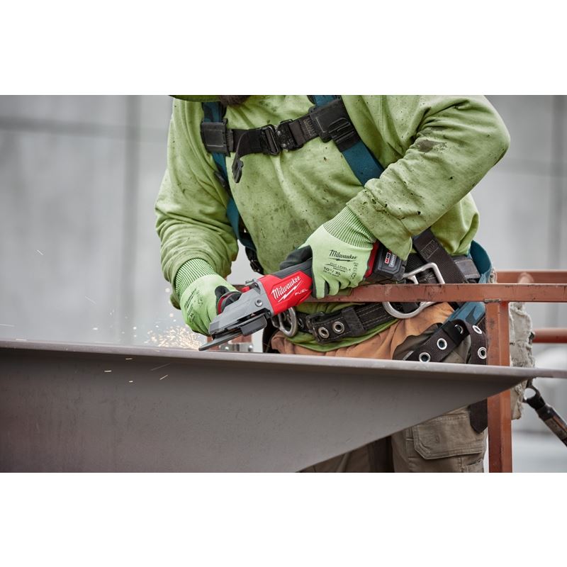 Milwaukee 2886 - 20 M18 FUEL 5in Flathead Braking Grinder, Paddle Switch No - Lock - Mississauga Hardware Centre Inc