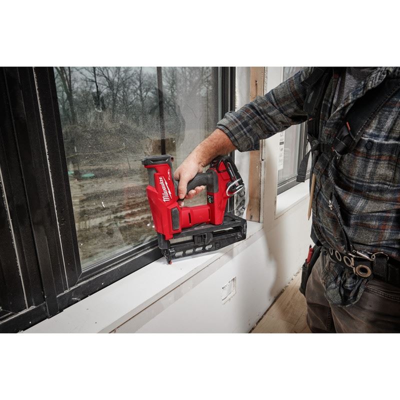 Milwaukee 3020 - 20 M18 FUEL 16 Gauge Straight Finish Nailer - Mississauga Hardware Centre Inc