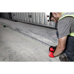 Milwaukee 3521 - 21 USB Rechargeable Green Cross Line Laser - Mississauga Hardware Centre Inc