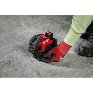 Milwaukee 3624 - 21 M12 Green Cross Line and 4 - Points Laser Kit - Mississauga Hardware Centre Inc