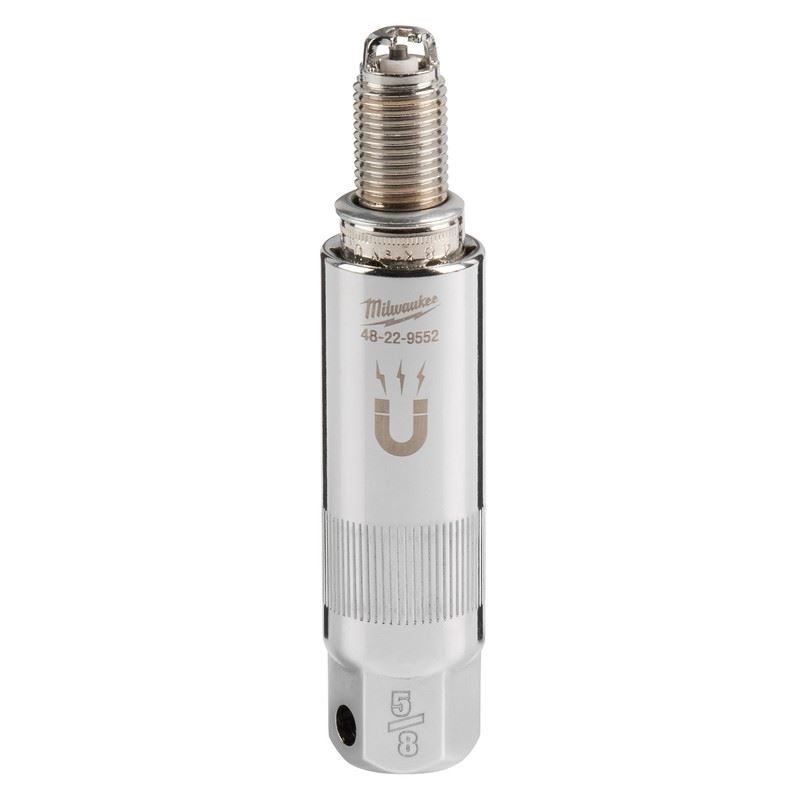 Milwaukee 48 - 22 - 9552 3/8in Drive 5/8in Magentic Spark Plug Socket - Mississauga Hardware Centre Inc