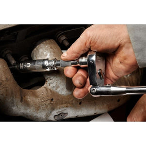 Milwaukee 48 - 22 - 9552 3/8in Drive 5/8in Magentic Spark Plug Socket - Mississauga Hardware Centre Inc