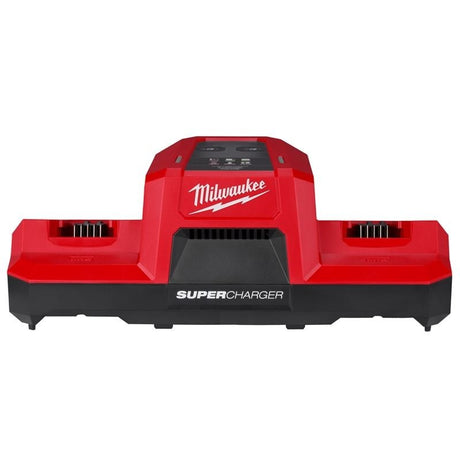 Milwaukee 48 - 59 - 1815 M18 Dual Bay Simultaneous Super Charger - Mississauga Hardware Centre Inc