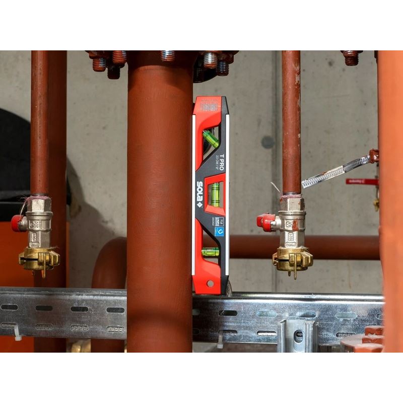 SOLA TPRO 9 IN MAGNETIC TORPEDO SPIRIT LEVEL - Mississauga Hardware Centre Inc