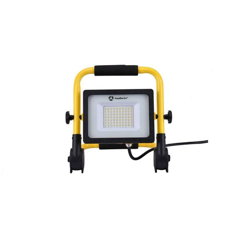 Southwire CSW5X1 5000 Lumen Ratcheting LED Work Light - Mississauga Hardware Centre Inc