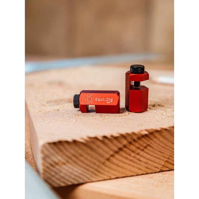Squi.Jig 1 - 1/4 in Framing Jigs - Red (2 Pack) - Mississauga Hardware Centre Inc